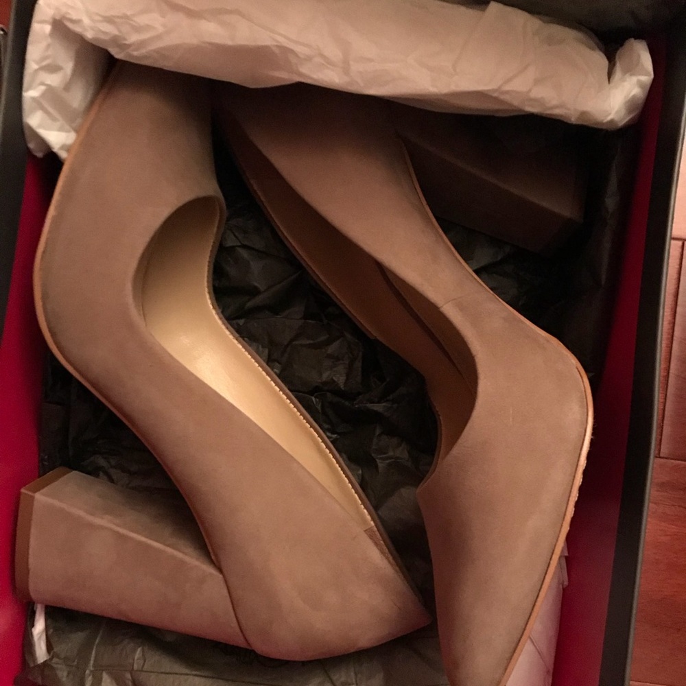 Vince Camuto Shoes